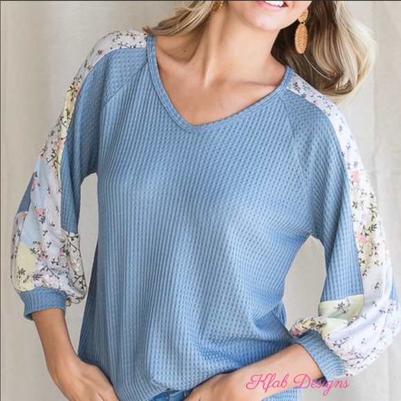❤️LAST! Blue V Neck Floral Contrast Waffle Top! - Picture 8 of 8